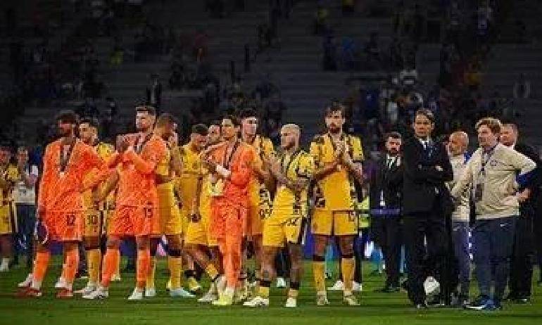 新帅执教前景引热议！齐沃能否带国米走出困境，新赛季变革待考验